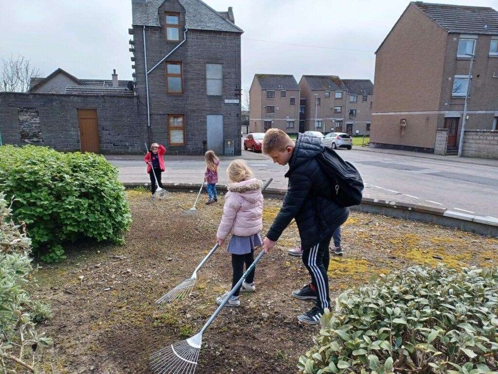 Youngsters get involved in creating space for a wildflower meadow in Wick.
