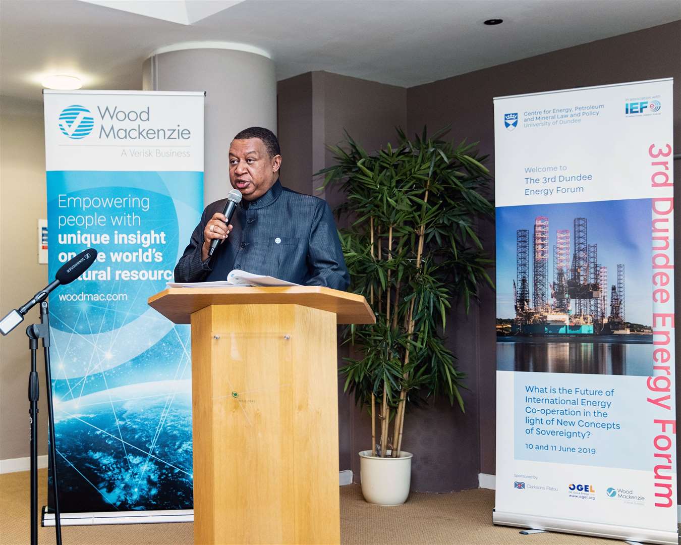 Mohammed Barkindo of OPEC speaks at the Dundee Energy Forum.