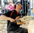 Iain plans a chain reaction in wood carving contest