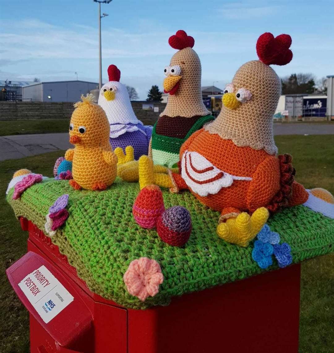Easter 2023 Yarnbombers Nairn Postbox Toppers.