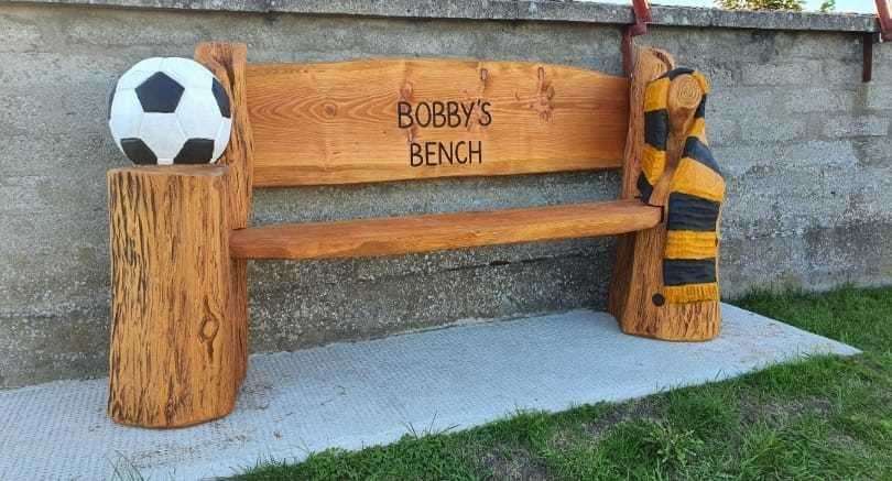 A bench has been installed on the hill at Station Park in memory of avid Nairn County fan Bobby Mcpherson.