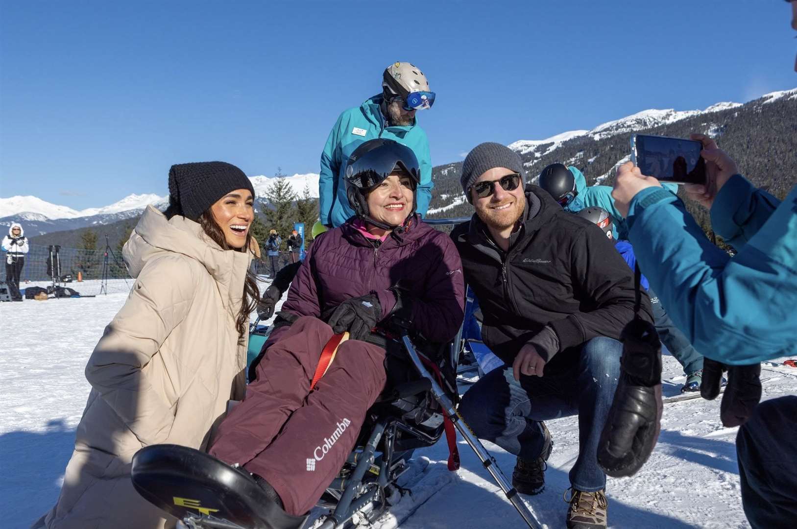 The Duke and Duchess of Sussex with participant Rosa Sanchez Bermudez during their visit to Whistler. Jeremy Allen/Invictus Games Vancouver Whistler 2025