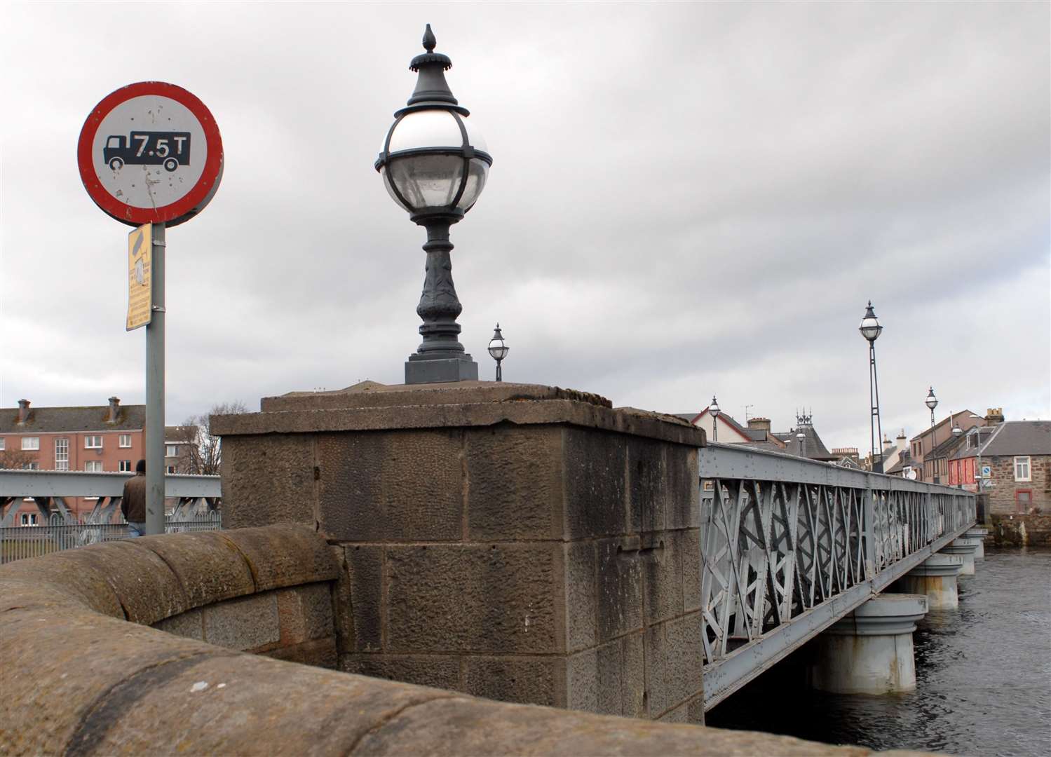 See: Copy By: Lorna McCann..Merkinch Community Council are concerned about double decker buses crossing the Black Bridge which has clearly marked weight restrictions....Pic By Iona Spence.SPP Staff.Photographer.