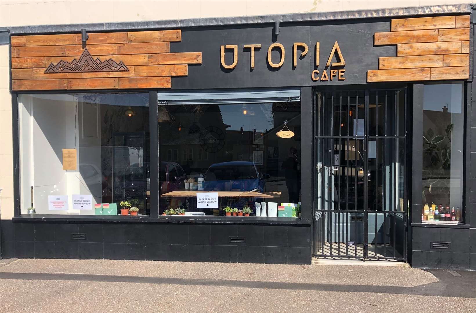 Utopia Café in Hilton.