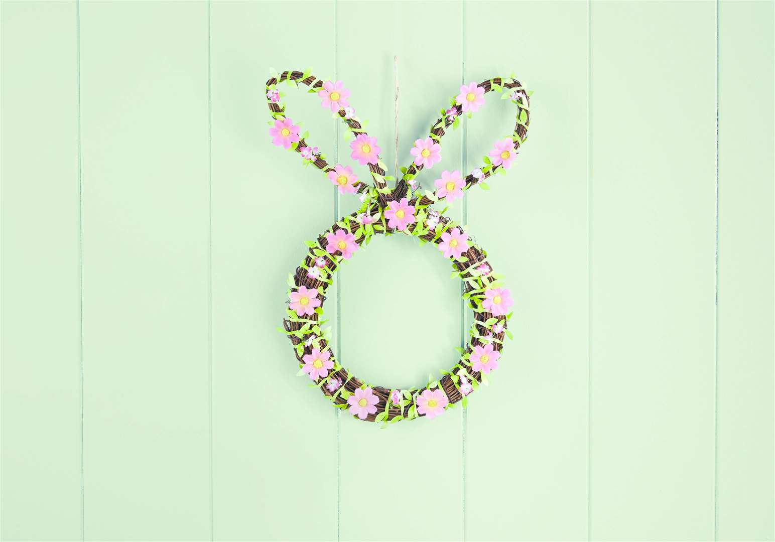 A beautiful Easter wreath from Aldi.