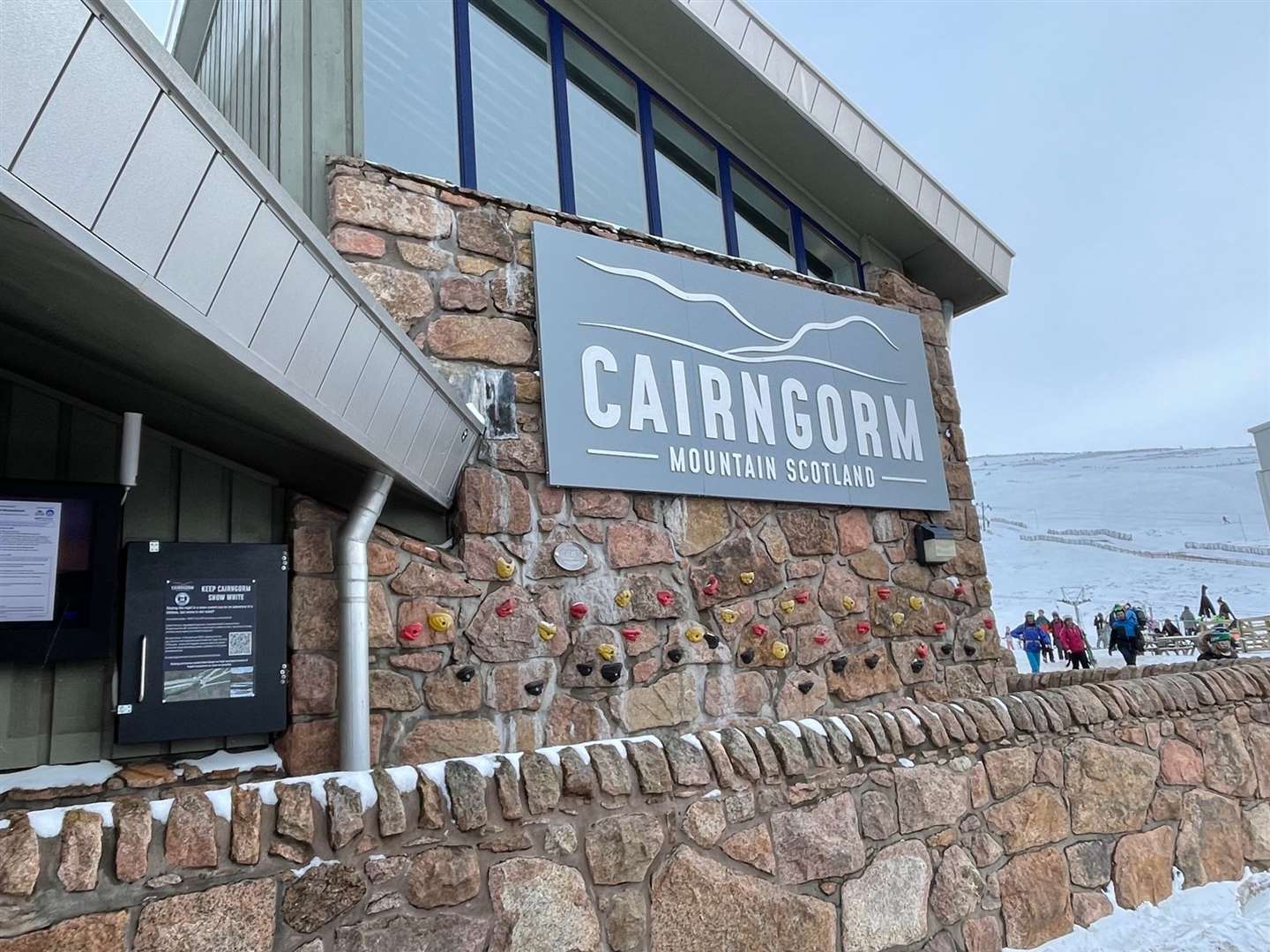 Cairngorm Mountain has confirmed it will open for snowsports just before Christmas.