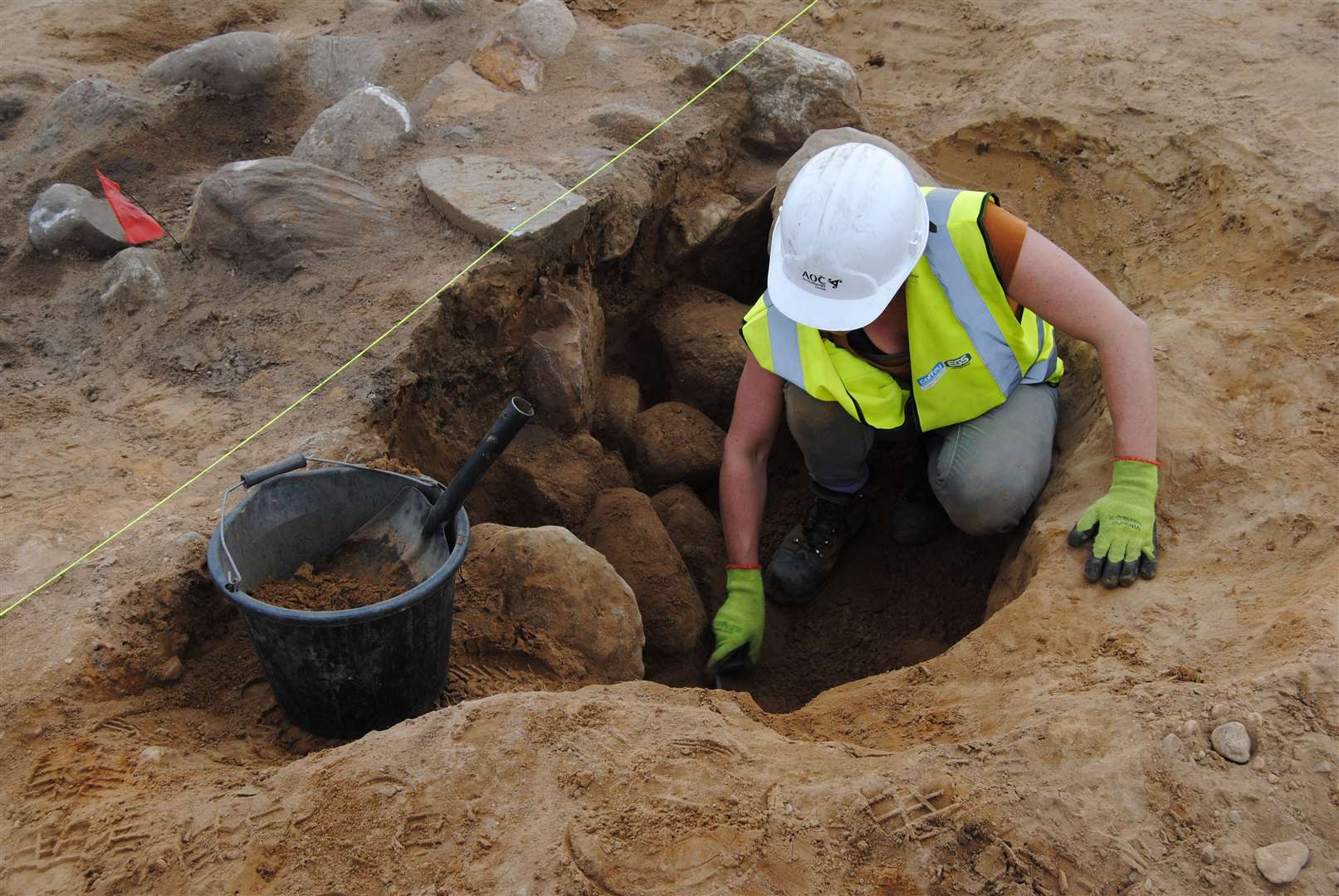 Excavation of a pit at Torvean.