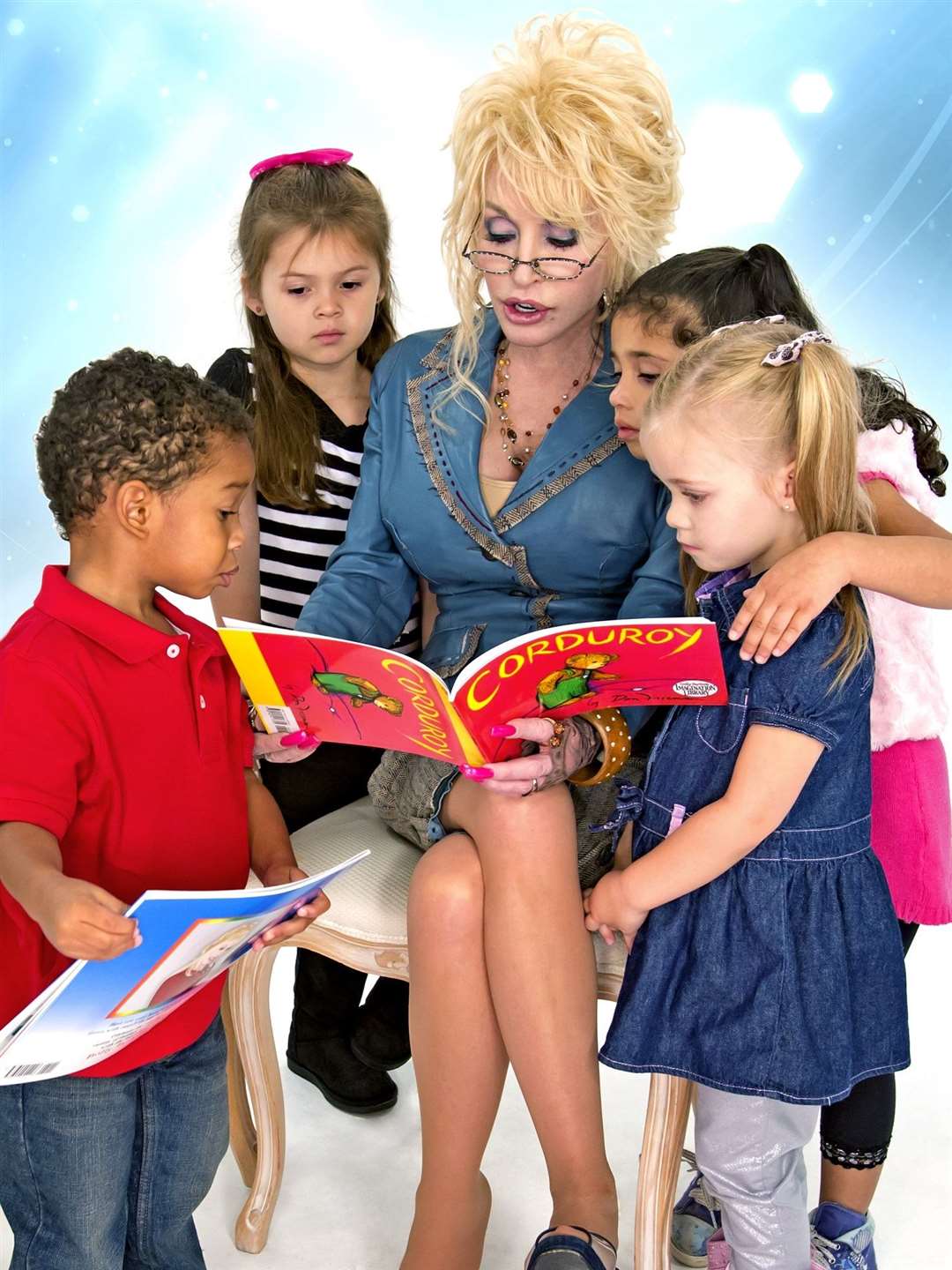 Dolly Parton reading Mabel and the Mountain to various assorted children.