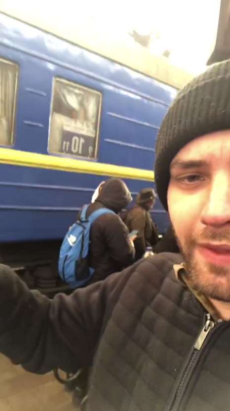 Ian Umney took a 500-mile trip on a train from Lviv to Nikopol (ian.1193.backup/TikTok)