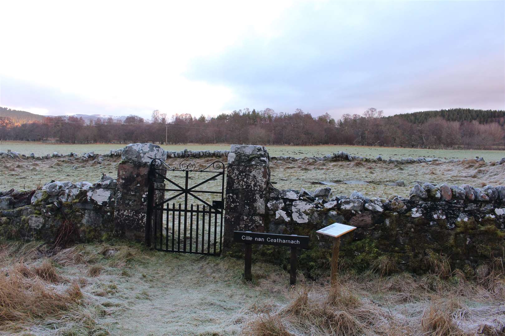 Cille nan Ceatharnach – the historic Invertromie graveyard.