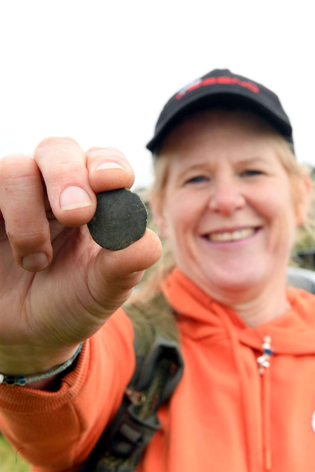 Lori Macgregor found a tombac button.