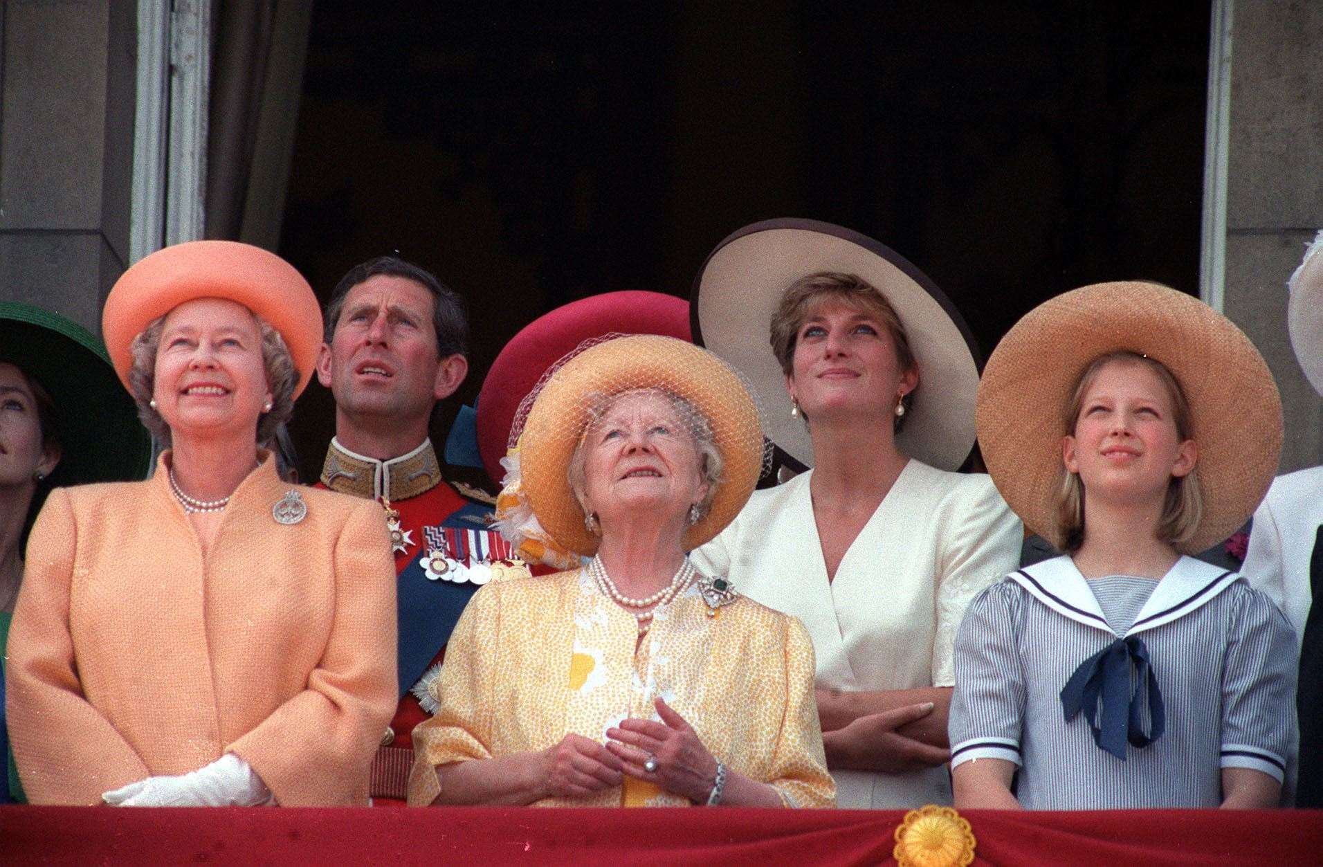 The Queen, the Prince of Wales, the Queen Mother, the Princess of Wales and Lady Gabriella Windsor on the Buckingham Palace balcony in 1992 (Ron Bell/PA)