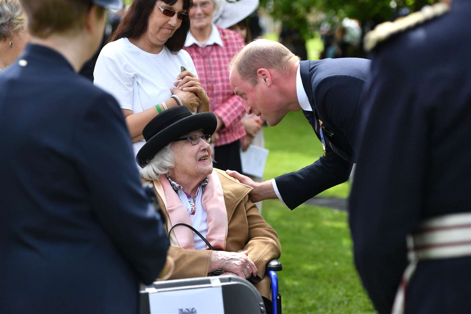 The Duke of Cambridge speaks with 100-year-old Diana Mayes, who was widowed in 1943 (Anthony Devlin/PA)