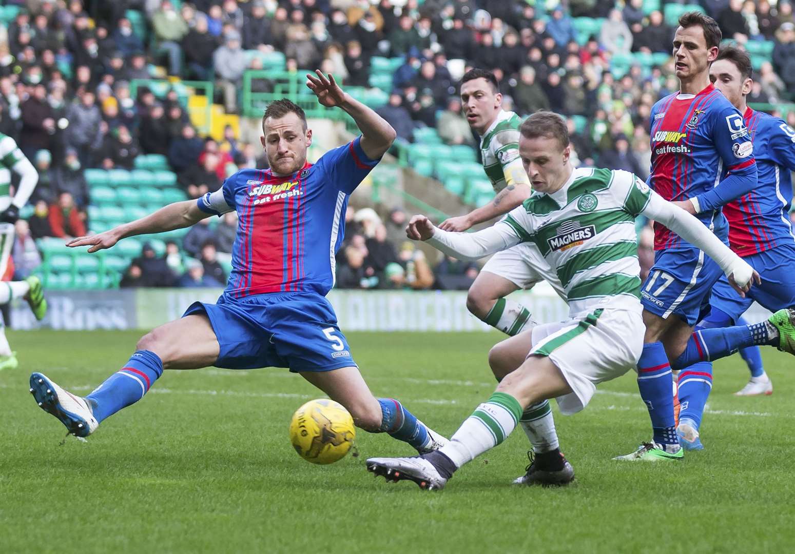 Picture - Ken Macpherson, Inverness. Celtic(3) v Inverness CT(0). 20.02.16. ICT's Gary Warren blocks this shot from Celtic striker Leigh Griffiths.