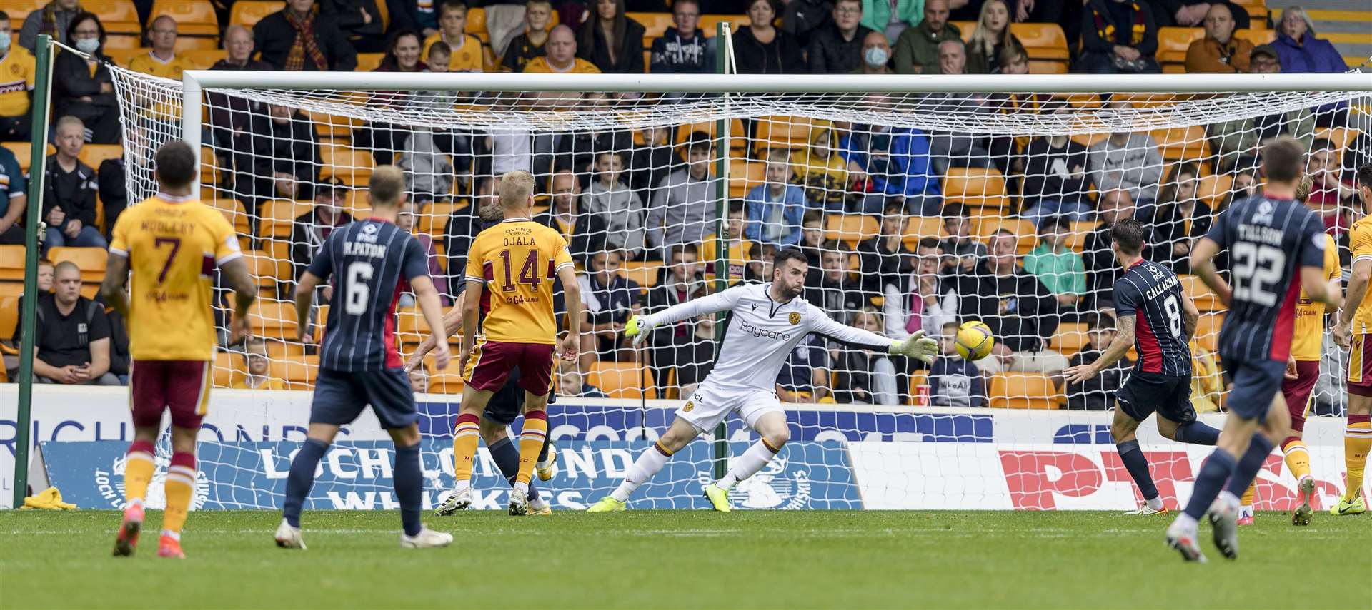 Picture - Kenny Ramsay. 25.09.2021 Motherwell v Ross County. This cross across goal from Ross County's Regan Charles-Cook goes past Motherwell 'keeper Liam Kelly for the equalising goal.