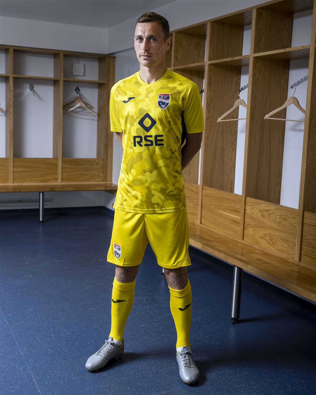 Picture - Ken Macpherson, Inverness. See story. Ross County’s Jordan Tillson shows off the club’s new away kit for Season 2021-22.
