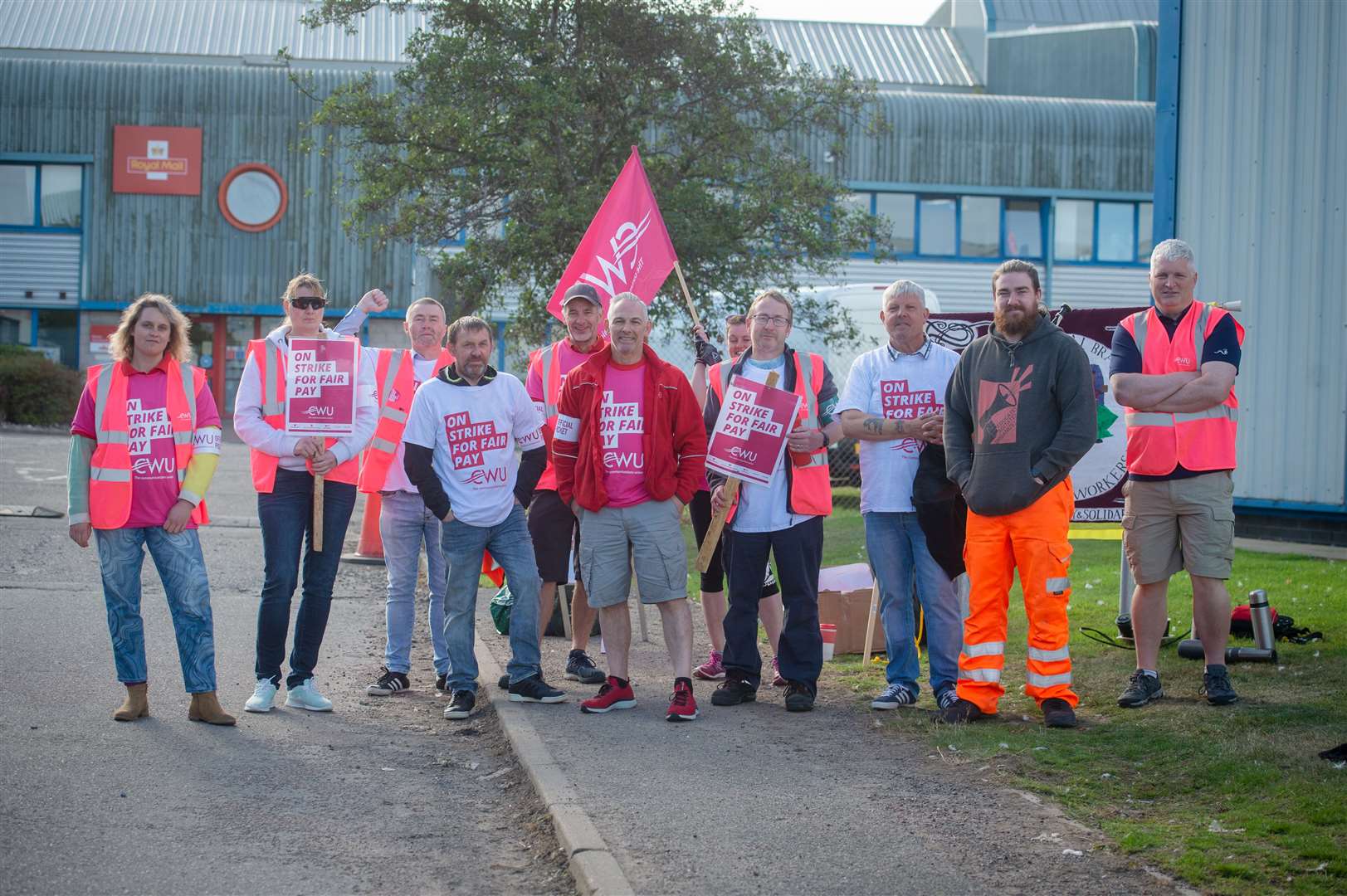 Royal Mail Pickets in Inverness. Picture: Callum Mackay..