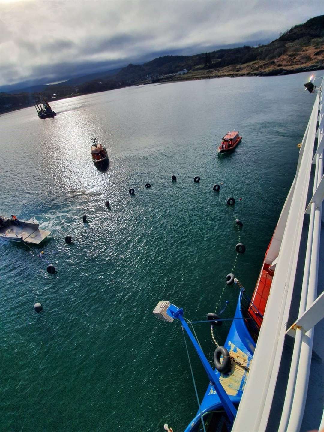 Laying the subsea cable between Jura and the mainland.