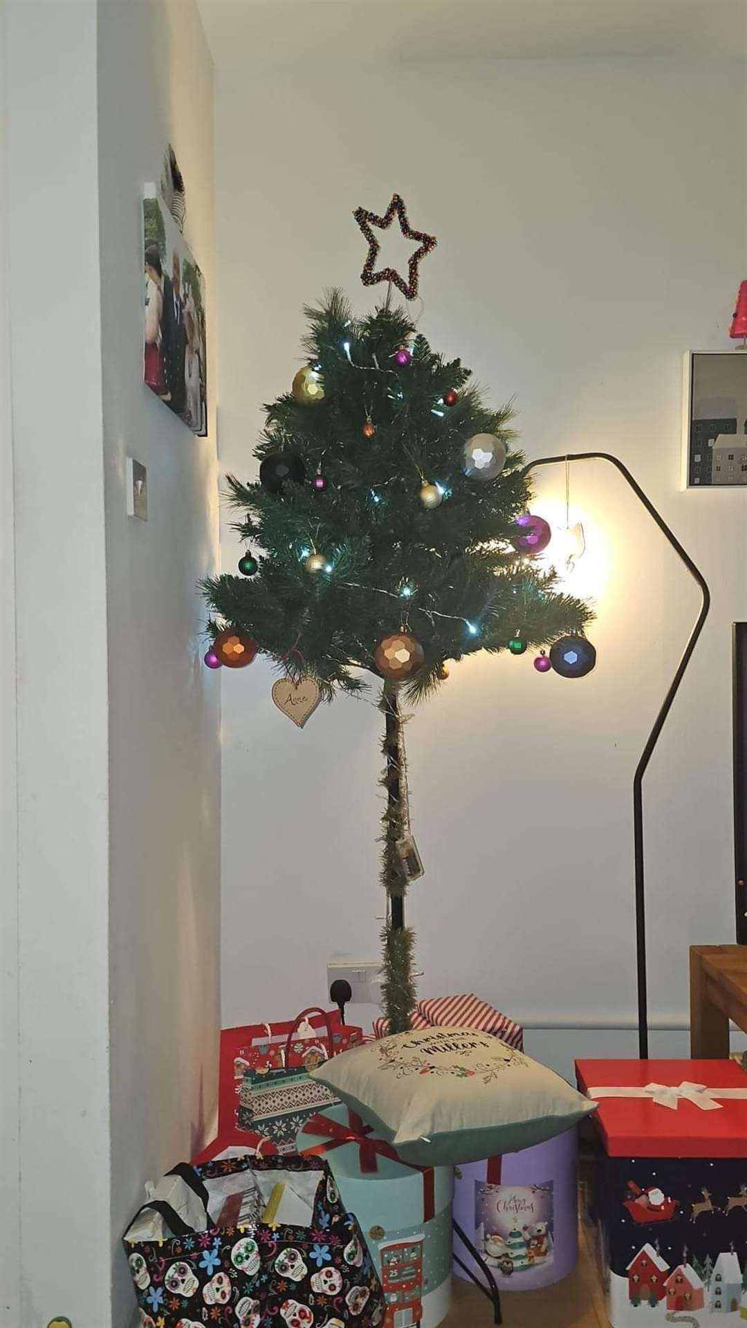 Emma Scott's Christmas tree.