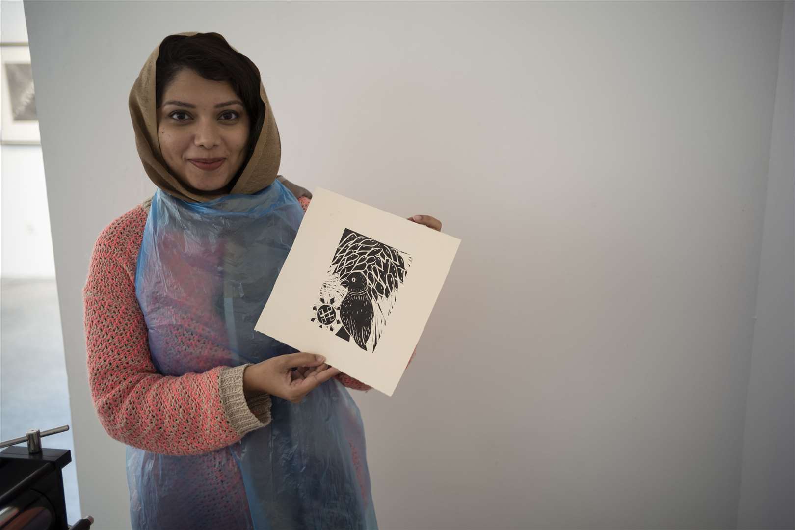 A student with her print.