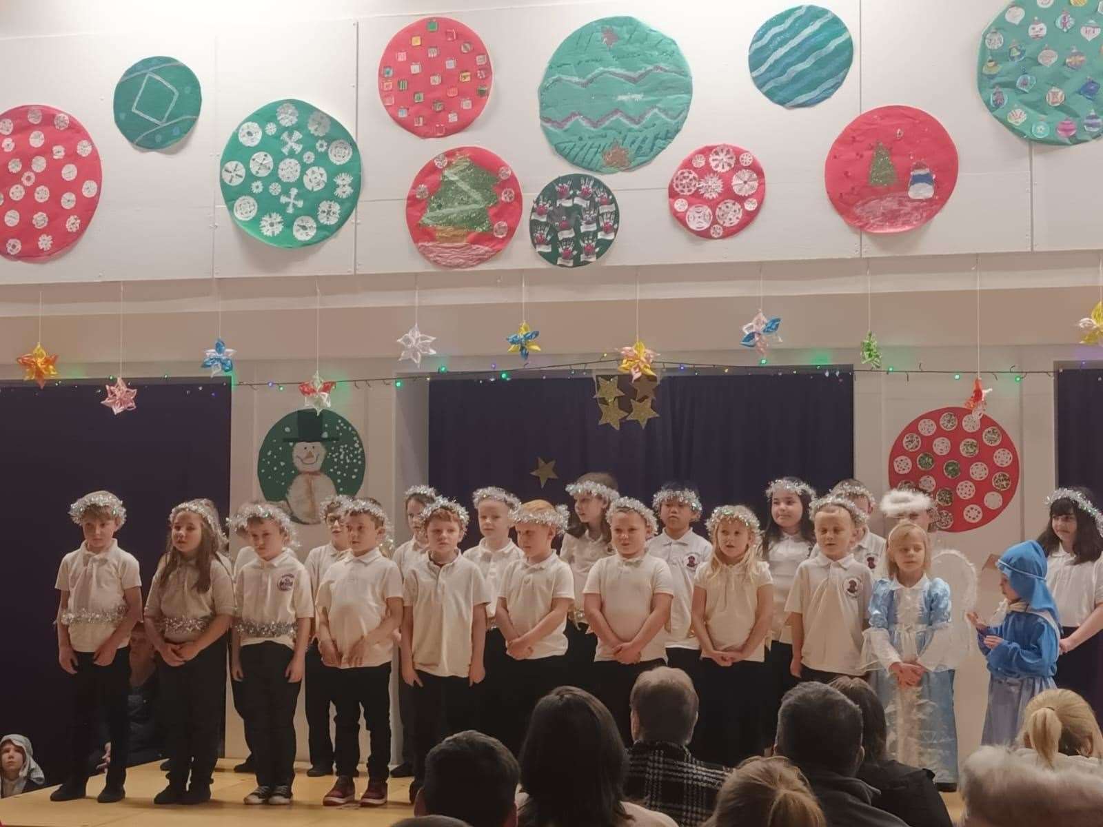 Duncan Forbes Primary Nativity.