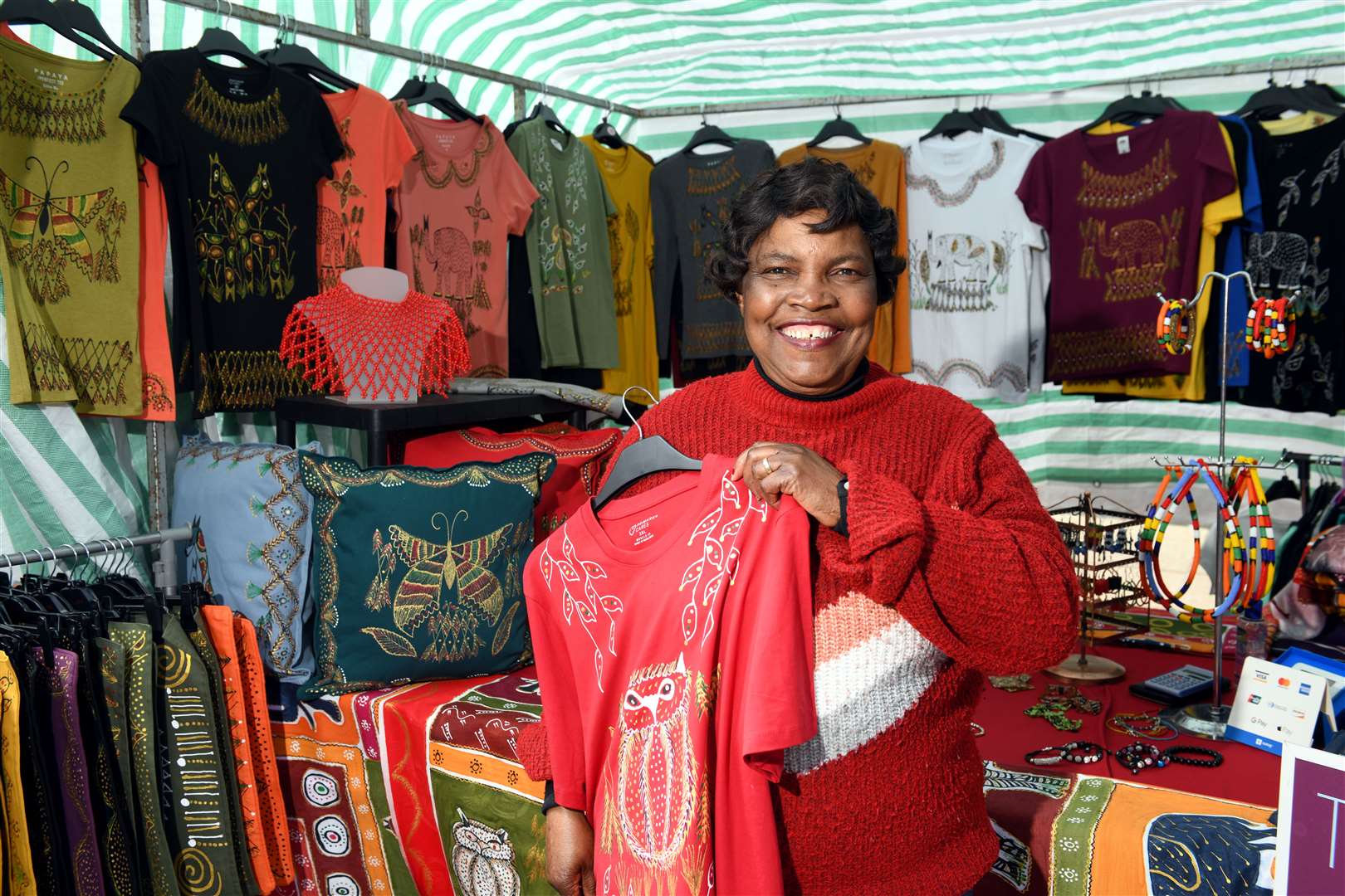 Nairn BID Jubilee Market 28 May 2022: Winfilda Saul, Tatenda textile artist. Picture: James Mackenzie.
