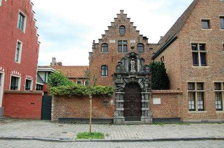 The old gateway that used to be the sole entrance to the Begijnof of Ghent