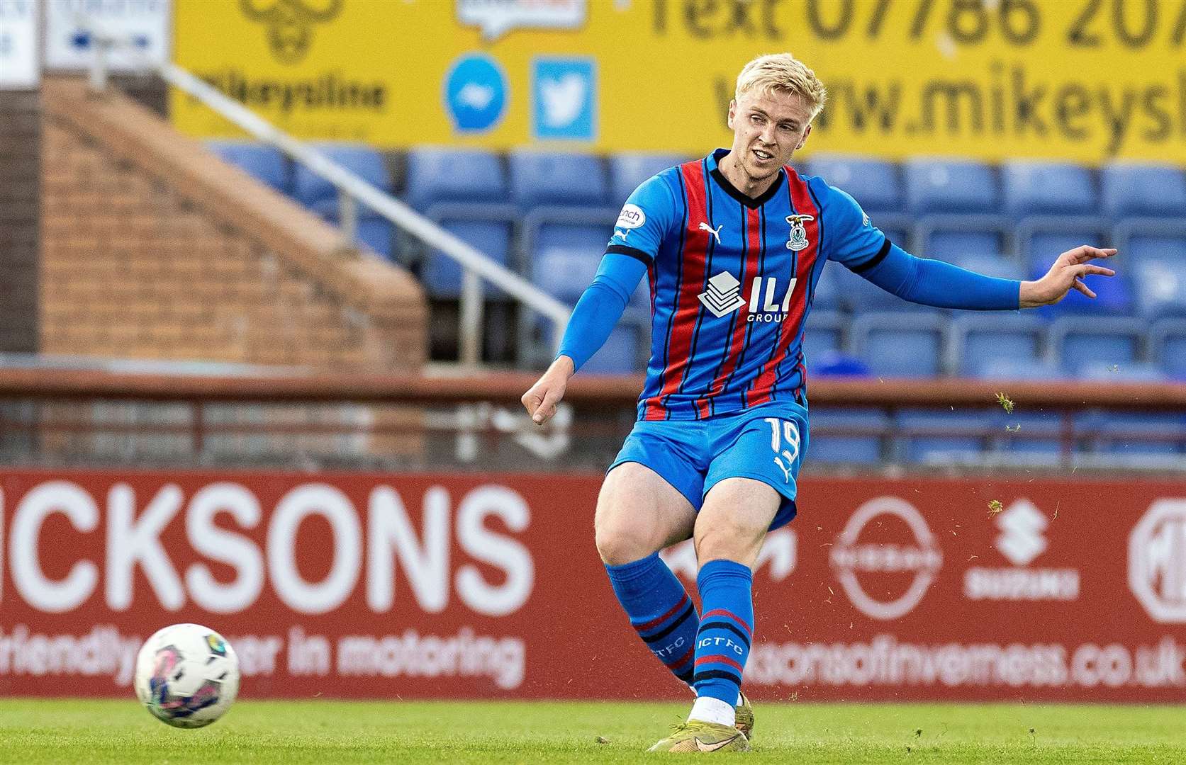 Luis Longstaff says Inverness Caledonian Thistle need to find the net to avoid defeat in the Championship Play-off.