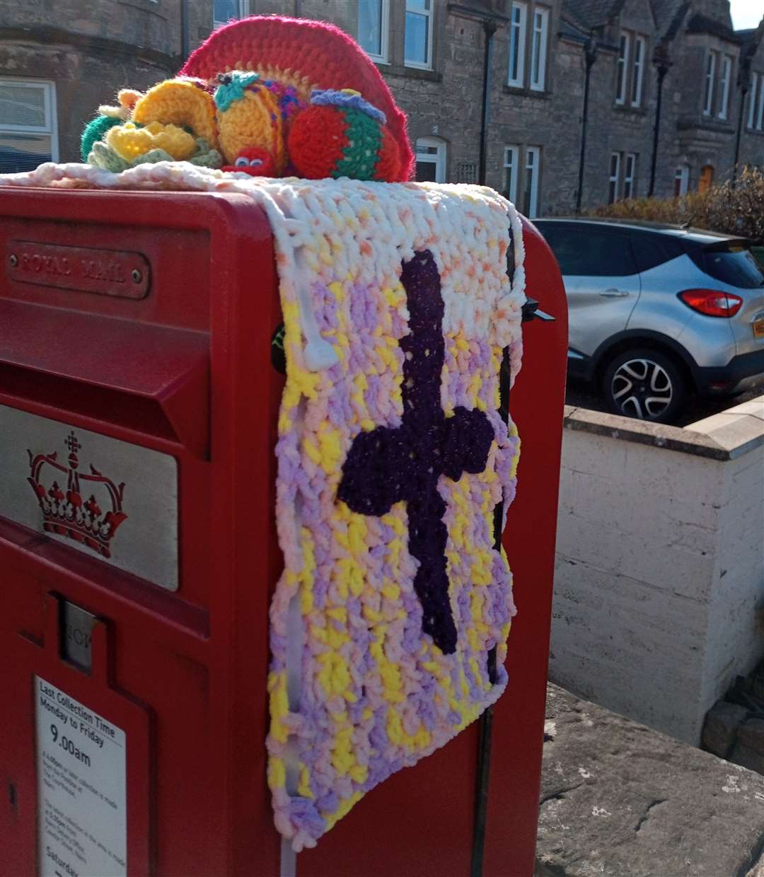 Myster Nairn knitter siches up local post boxes