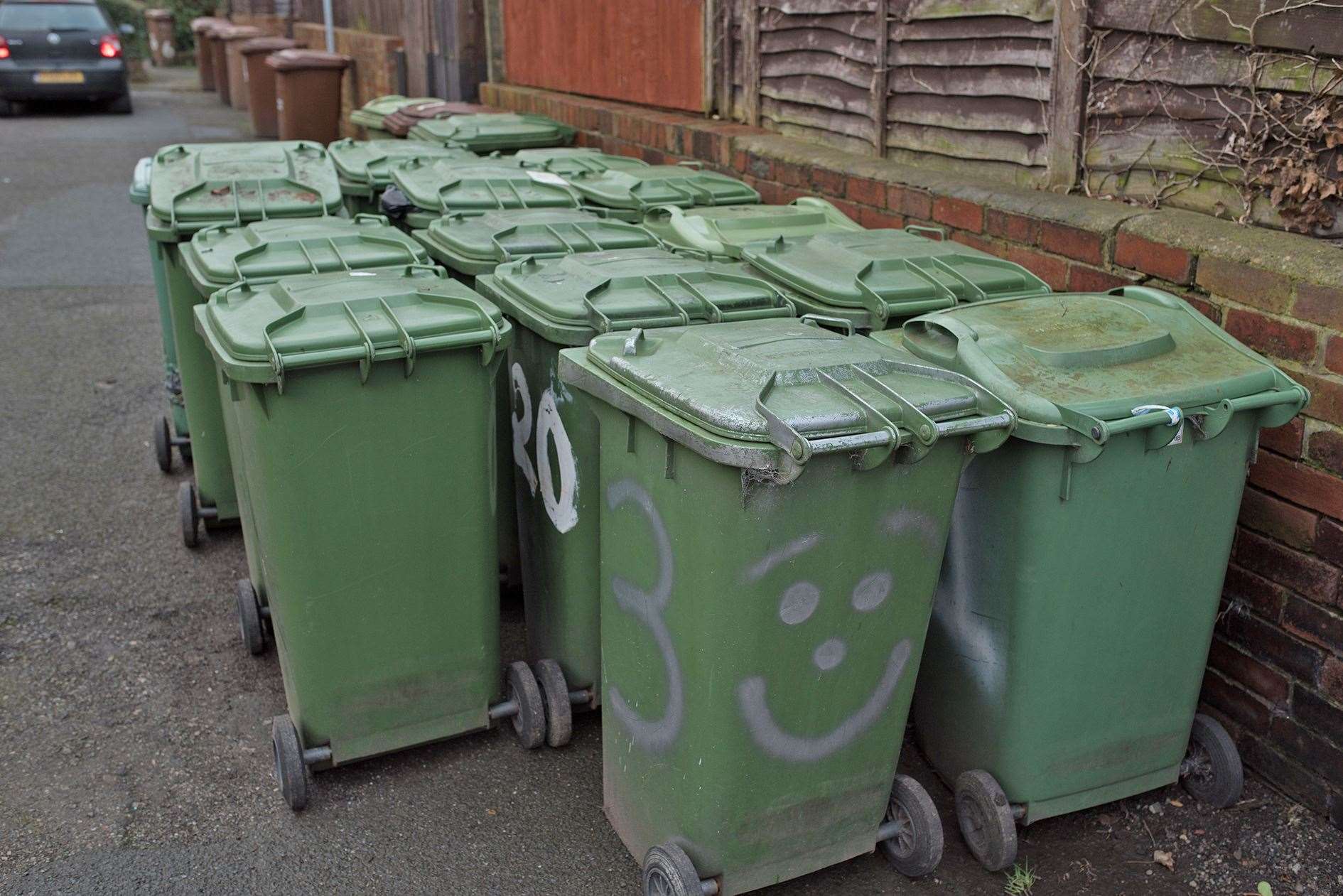 Plans by Highland Council to introduce new bins have prompted criticism.