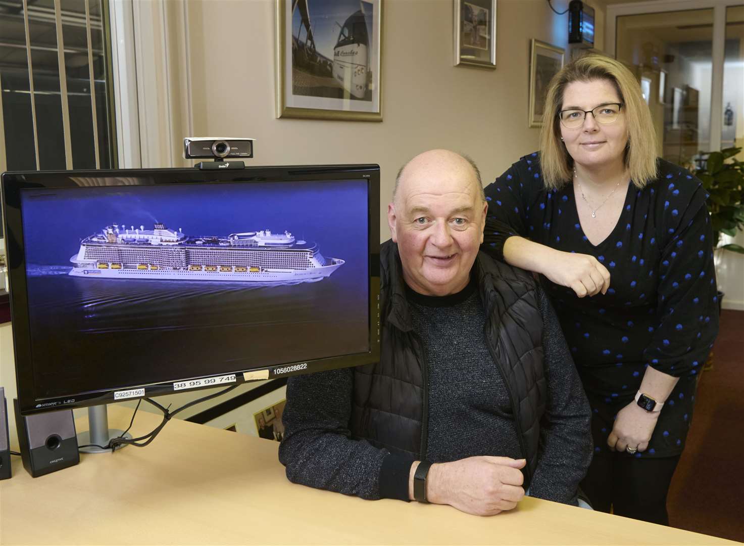 D&E MD Donald Mathieson and Gayle McEwan, who heads up the firm's cruise bookings department.
