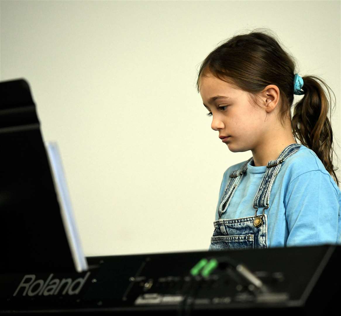 Keira Las Roszak on the piano. Picture: James Mackenzie
