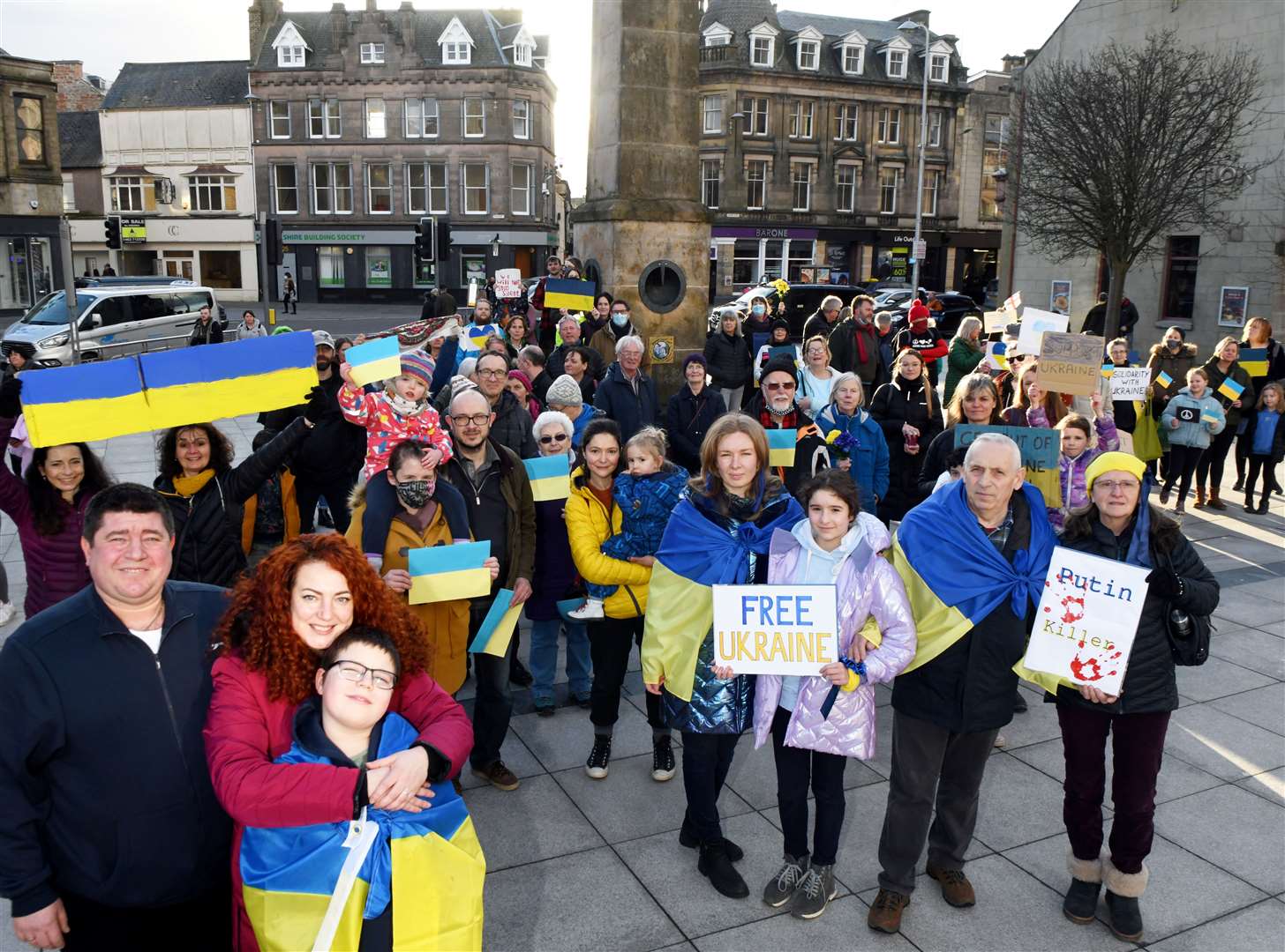 The Highlands Support Refugees arranged a vigil to voice their opposition to the invasion of Ukraine on Falcon Square in Inverness.