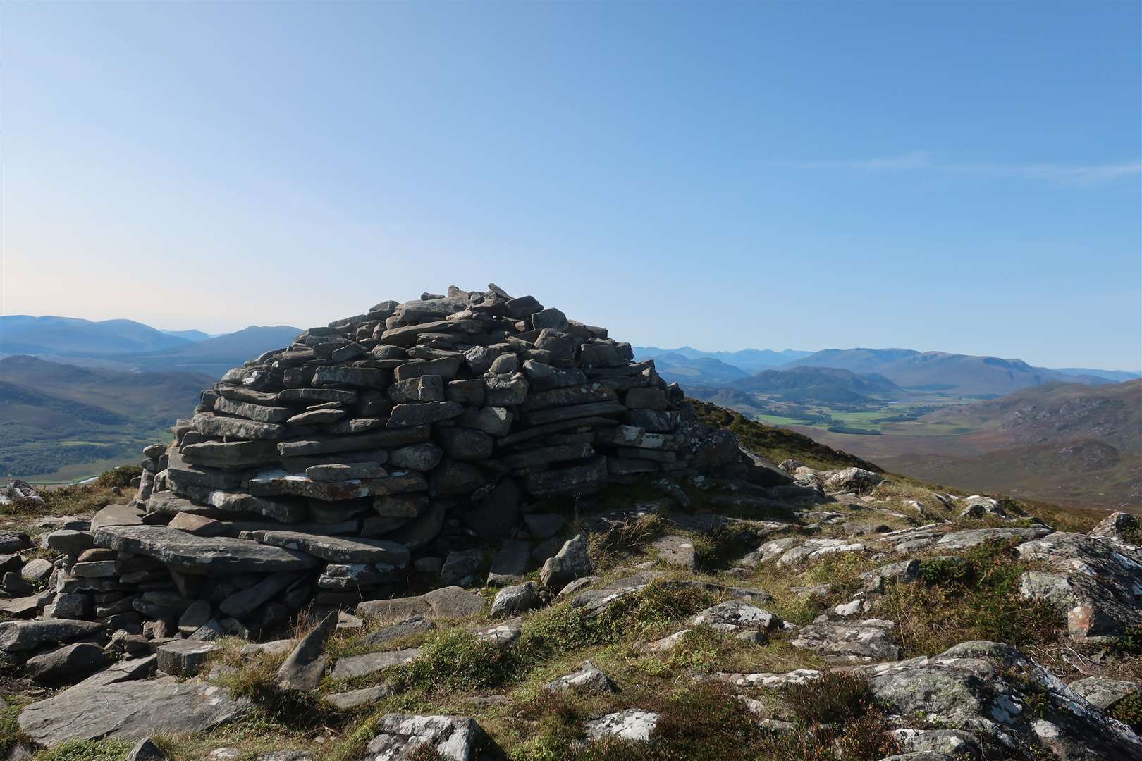 The summit cairn on top of Creag Dhubh.