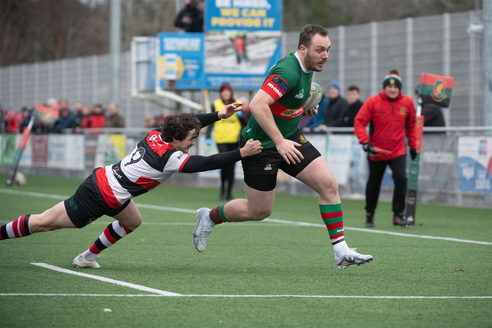 Magnus Henry runs in a try. Picture: Callum Mackay..