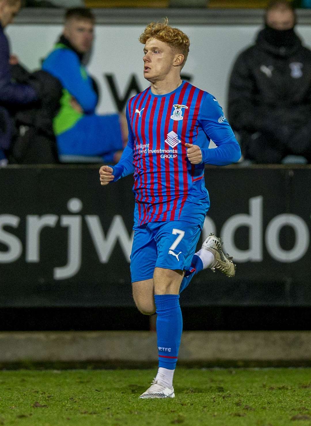 Picture - Craig Brown. Dunfermline(1) v Inverness CT(1). 22.01.22. ICT’s new loan signing Sam Pearson came on as a replacement for Cameron Harper.
