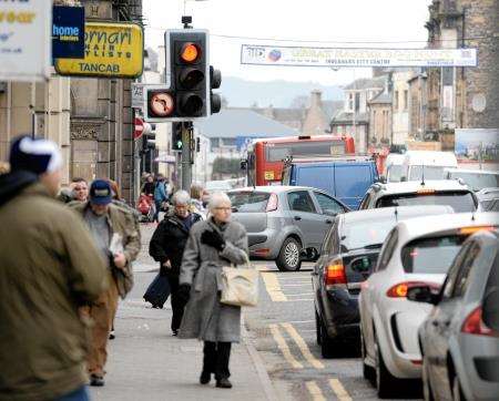 Business leaders are urging council bosses to make the city centre more welcoming to car drivers.