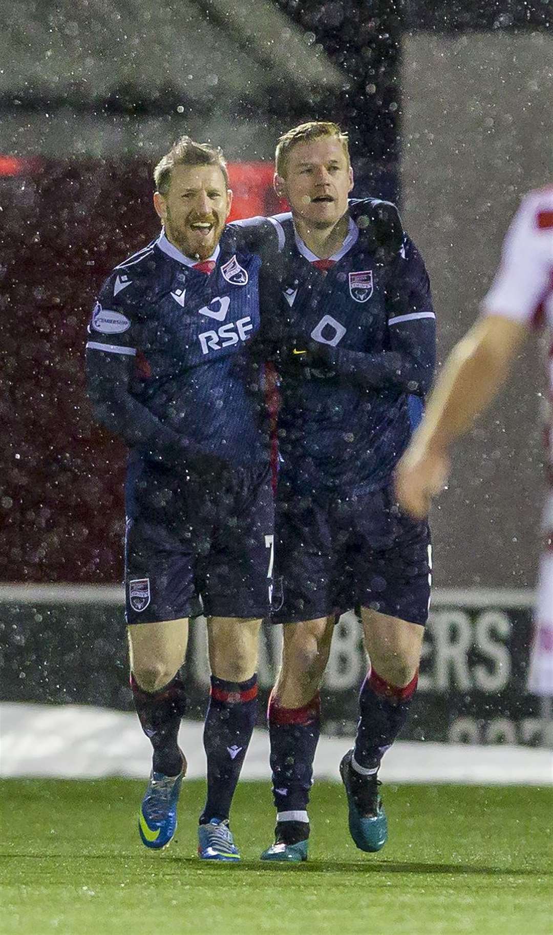 Billy McKay and Michael Gardyne are reported to be offered deals by Caley Thistle.