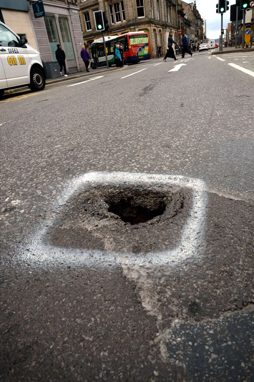 A sinkhole on Academy street....Town Potholes.Picture: SPP. Image No.043584 ..