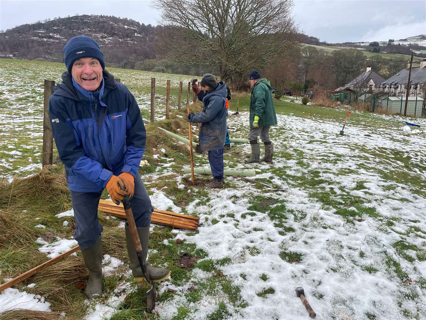 Tree planters in action at Drumnadrochit.