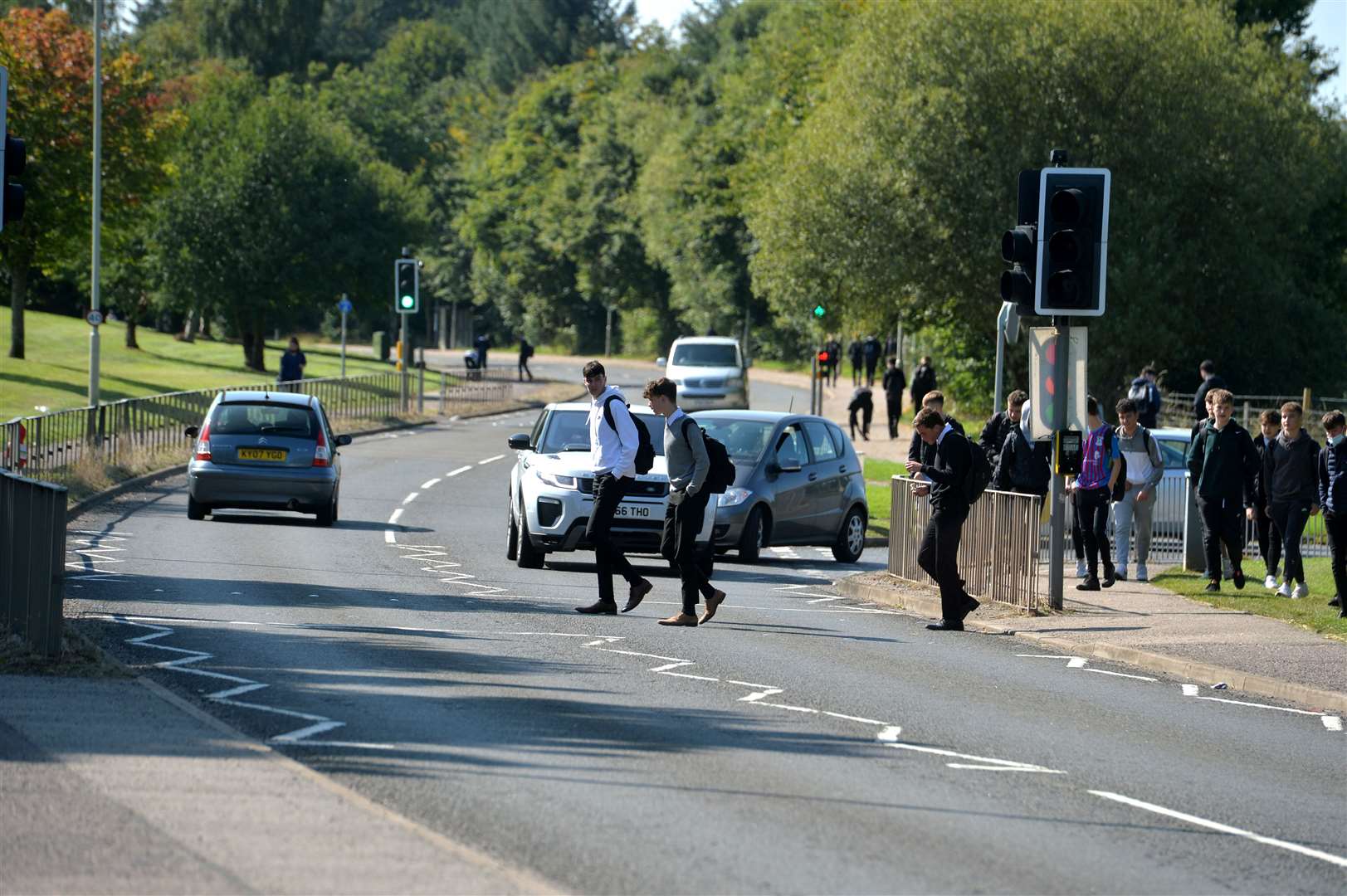 Locator - Busy crossing lights on Barn Church Road next to Culloden Academy have been out of action since before the summer holidays leading to a "horrendously dangerous" situation says parent.