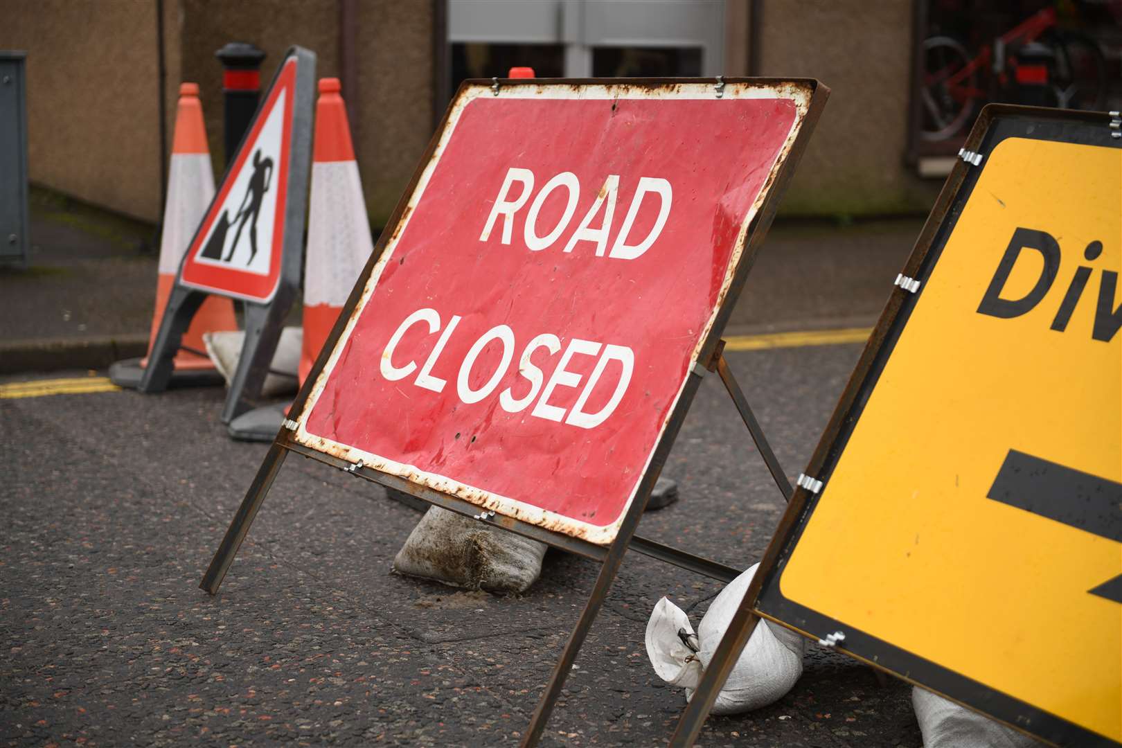 Road closed sign stock photo. Picture: James Mackenzie.