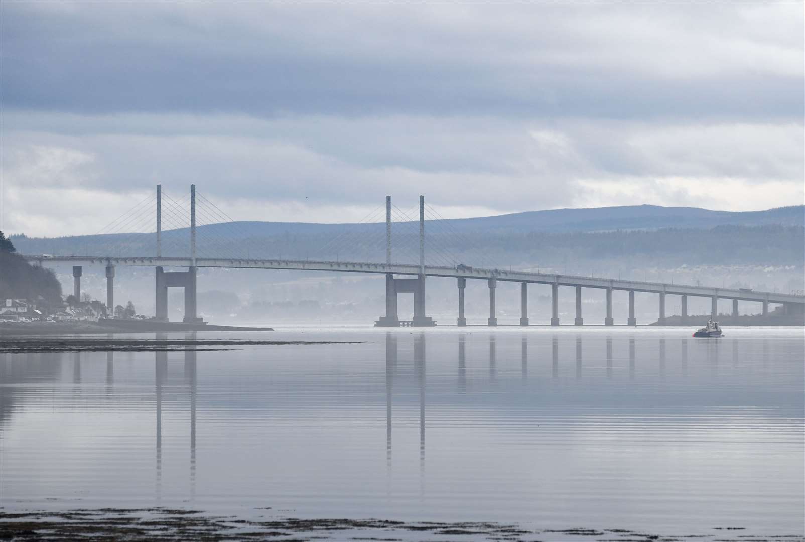 The Kessock Bridge is closed in both directions.