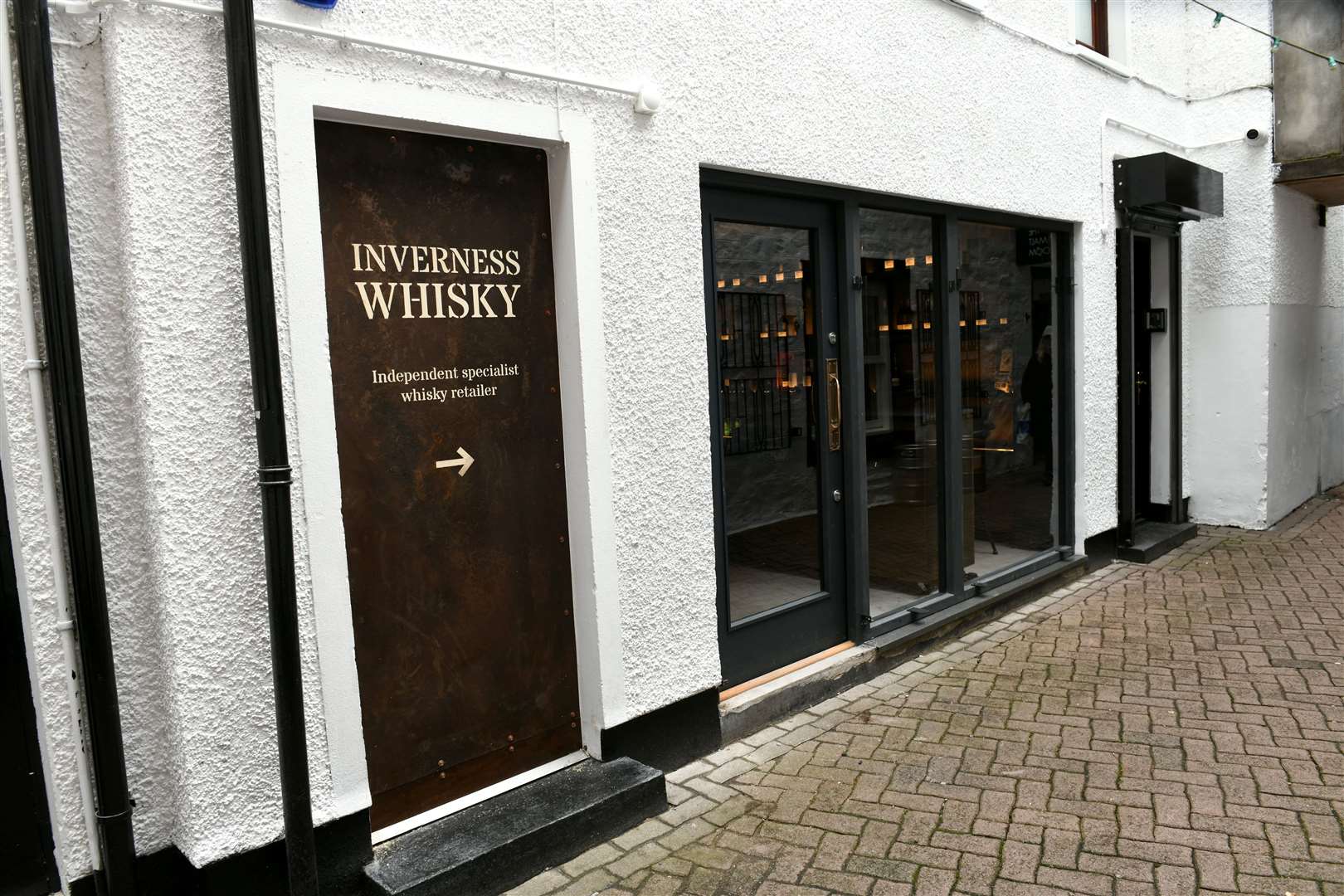 Whisky Shop at 32 Market Close, Church Street.