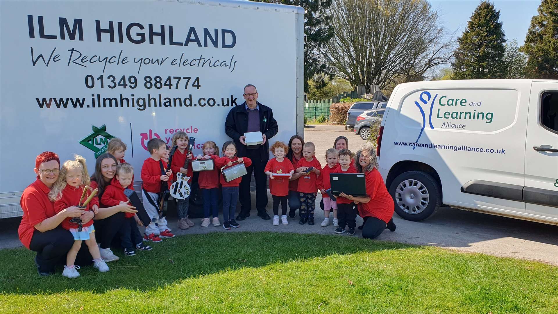 Dingwall Ducklings and ILM Highland have been doing their bit for World Earth Day.