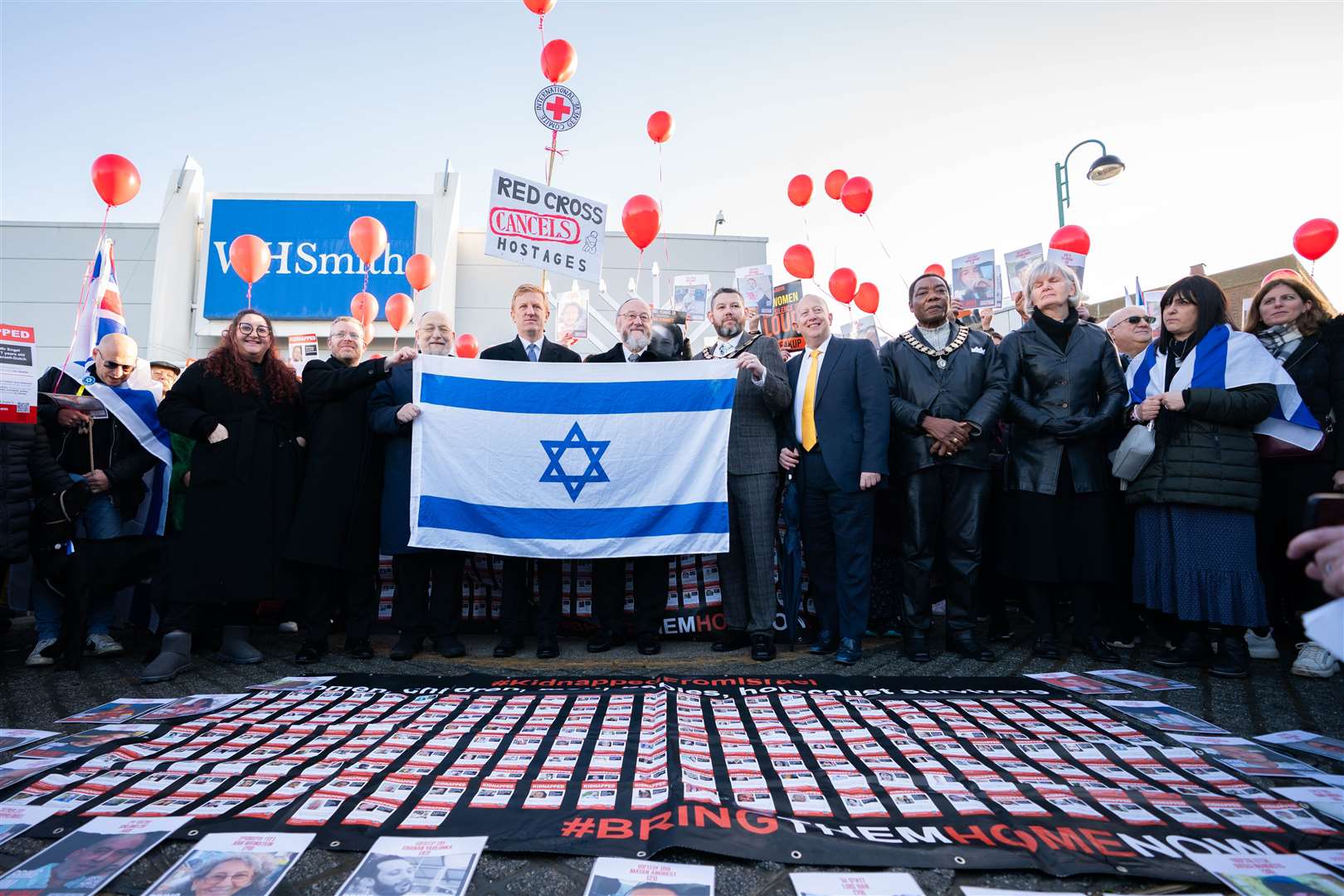 Deputy Prime Minister Oliver Dowden, Chief Rabbi Ephraim Mirvis and members of the Jewish community attended the vigil (James Manning/PA)