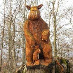 The Gruffalo carving in Culloden Avenue.