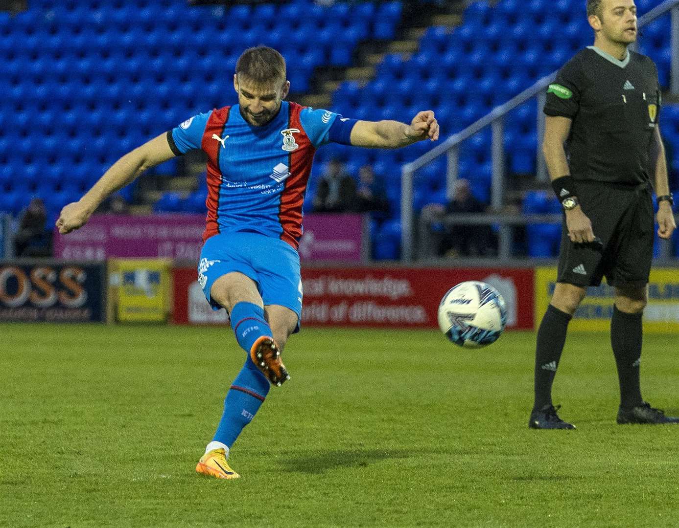 Sean Welsh played almost the full game against Cowdenbeath – his first start since mid-July. Picture: Ken Macpherson