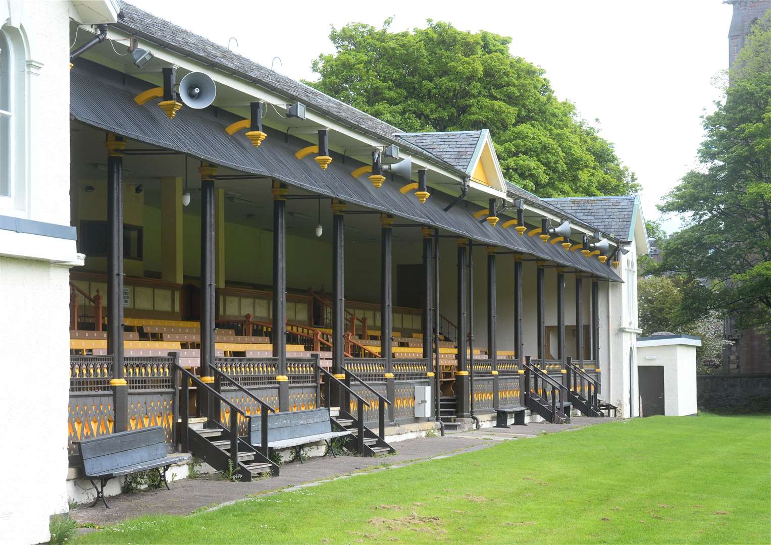 The plans for the Northern Meeting Park include refurbishing the existing B-listed grandstand and creating a new pavilion.