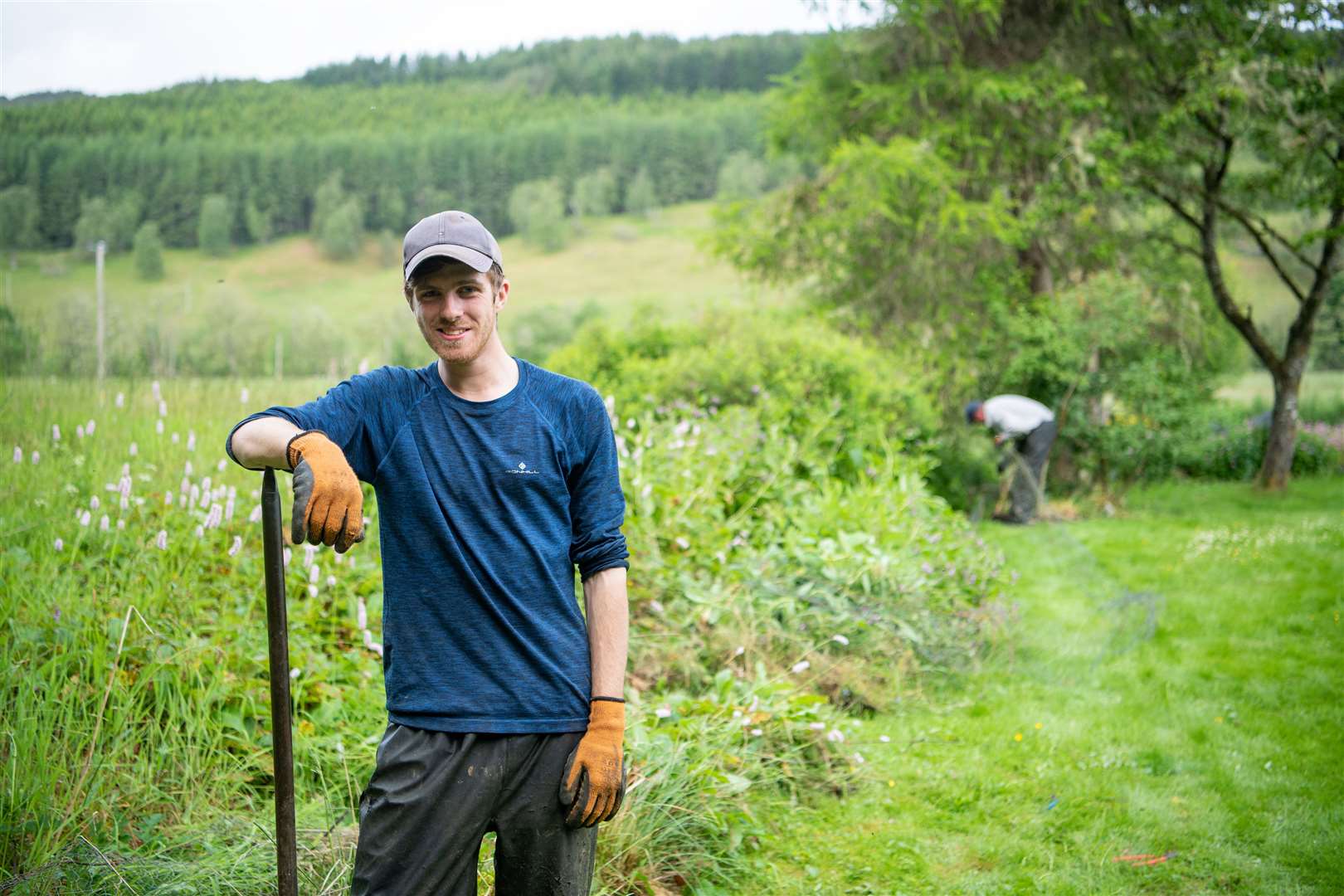 A fencing apprentice benefiting from the SSE Renewables funds.